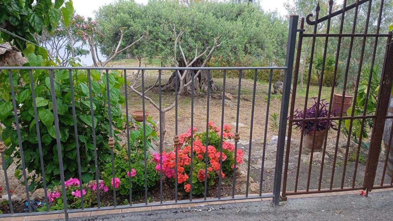 casa da Daniela Villa Taormina Bagian luar foto